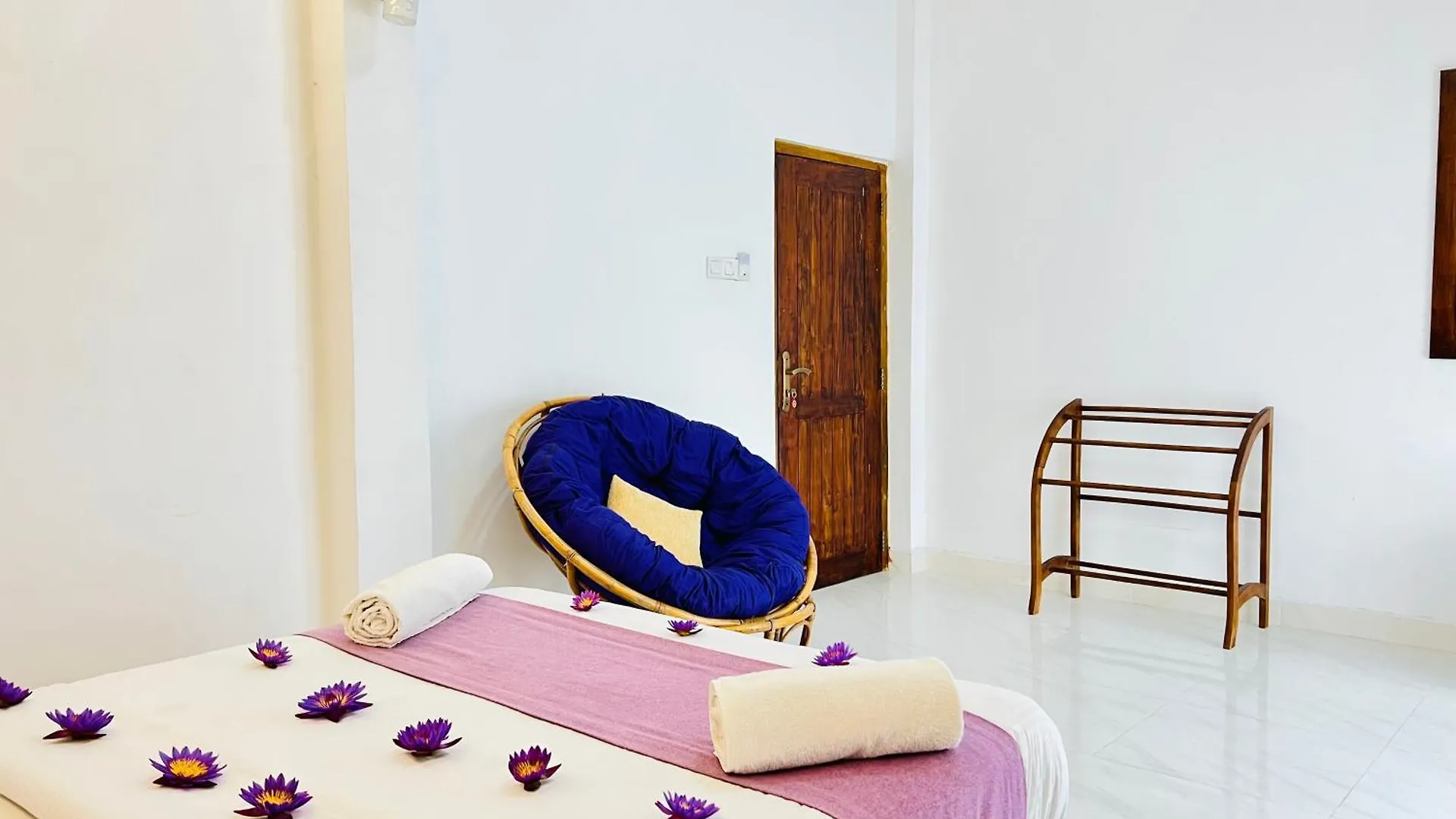 Gasthof Hotel Heaven Breeze Kandy